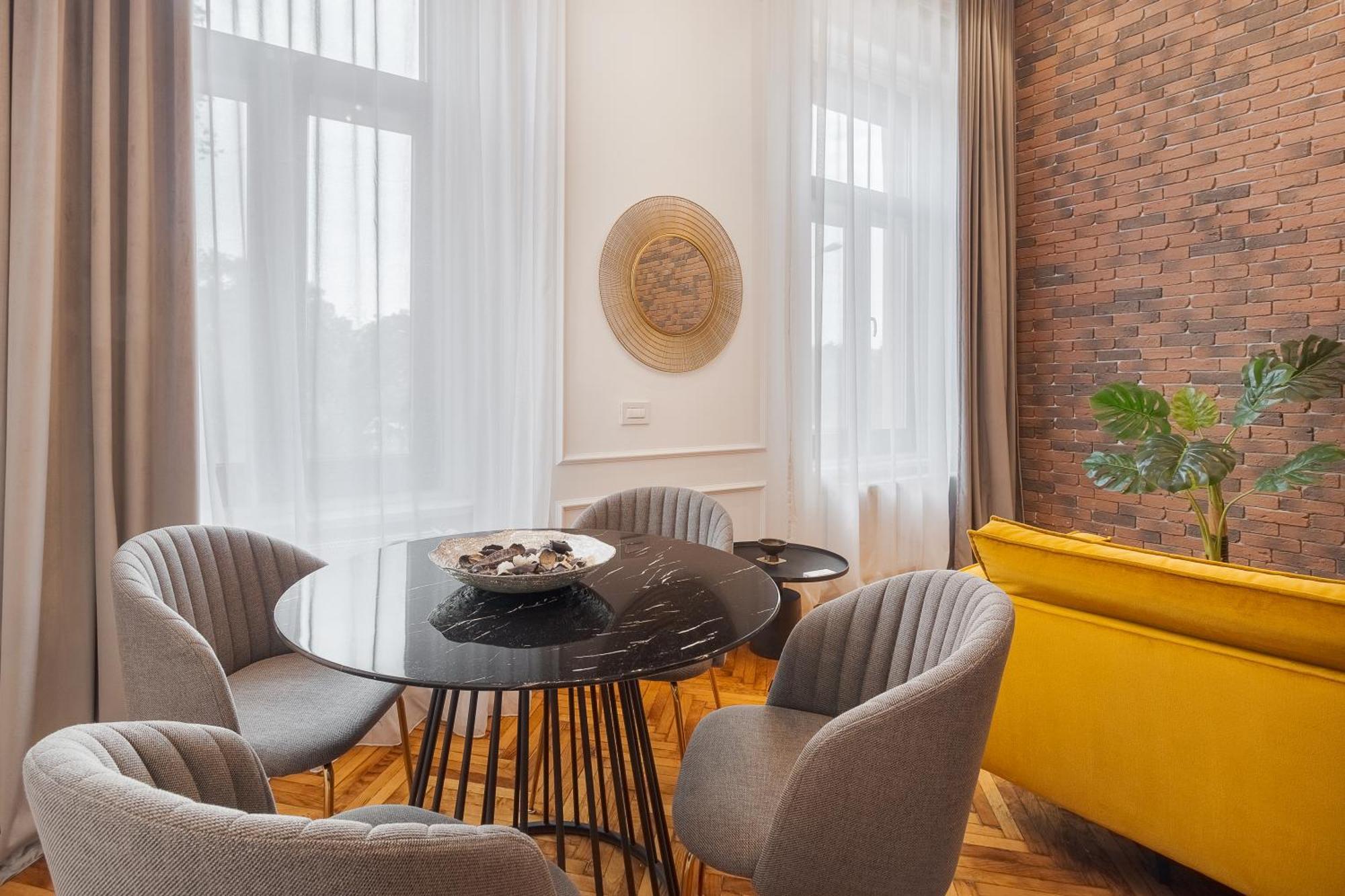 Olimpia Residence Oradea Ngoại thất bức ảnh